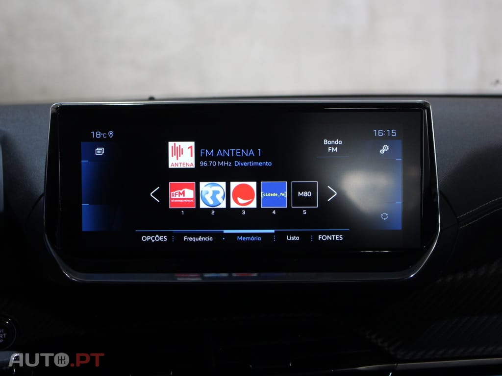 Peugeot 2008 1.2 PureTech GT EAT8