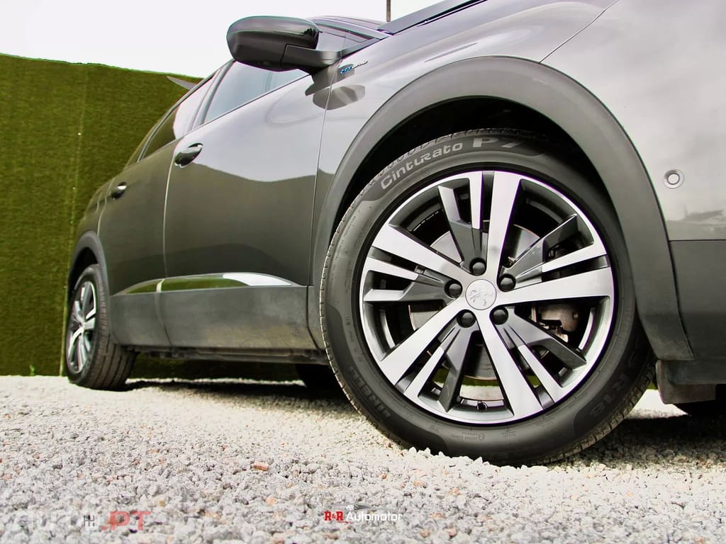Peugeot 3008 1.6 Hybrid Allure e-EAT8