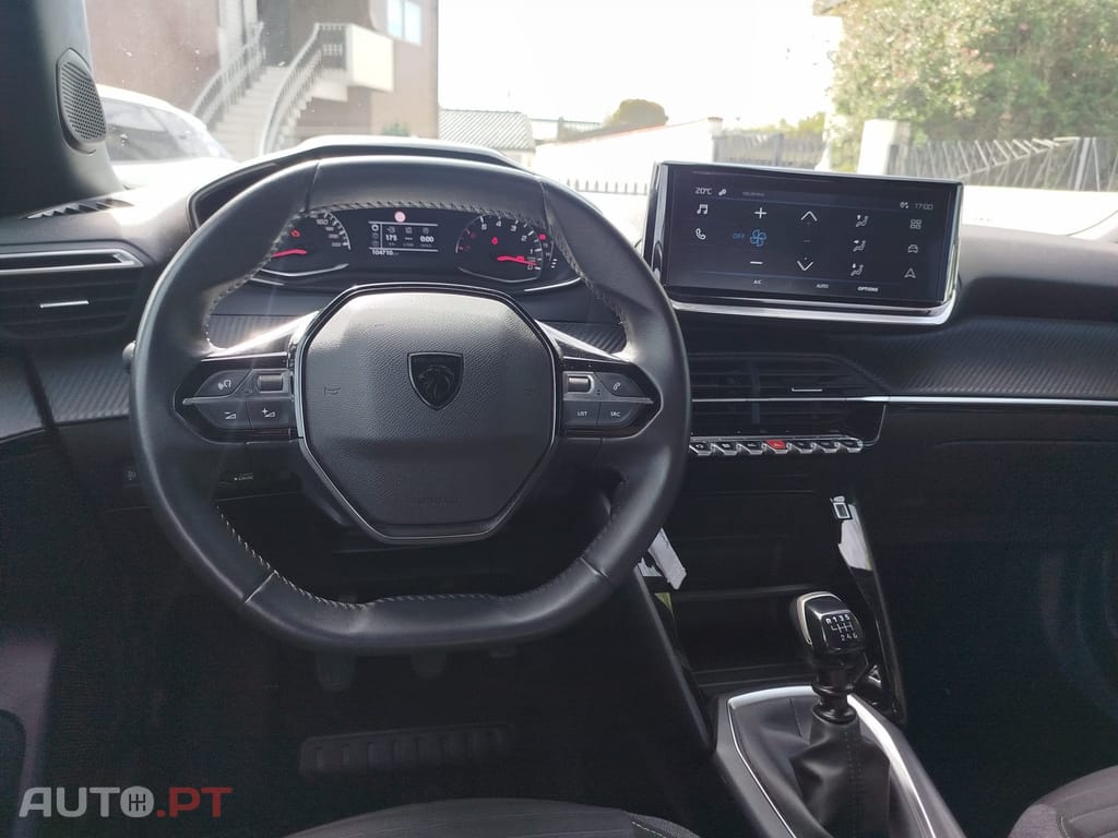 Peugeot 2008 1.2 PureTech Active Pack