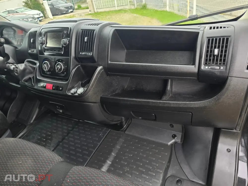 Citroen Jumpy 2.0 BlueHDi M Confort Semi-Vidrado