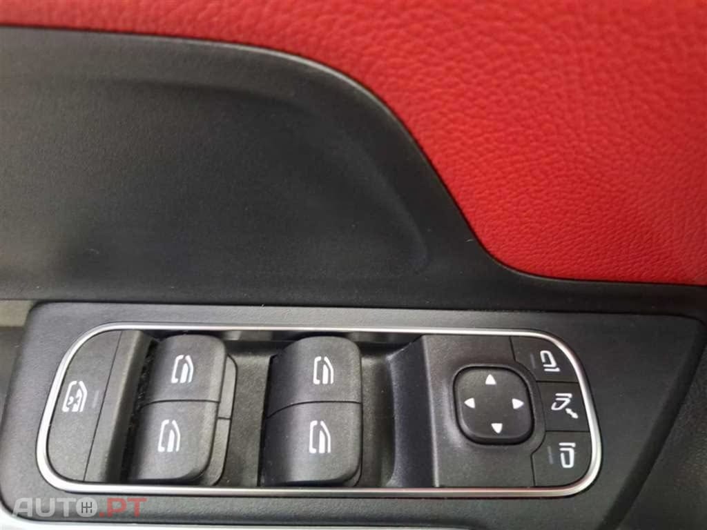 Mercedes-Benz GLA 250 I.V.A DEDUTIVEL e AMG Line