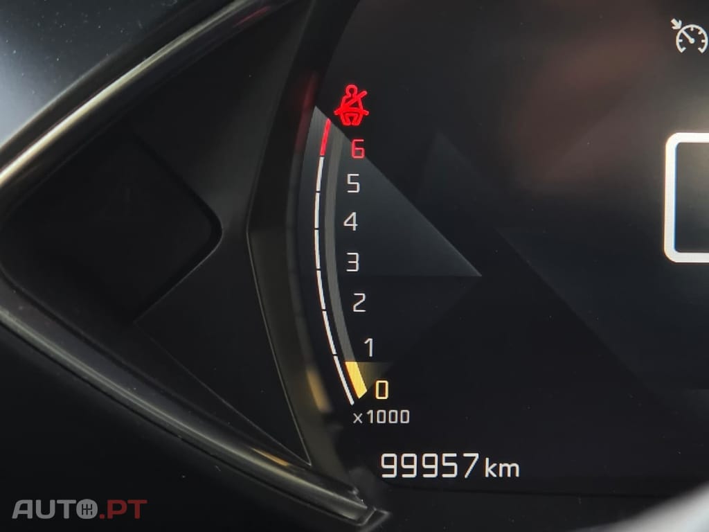 DS DS3 Crossback PureTech 100 SO CHIC