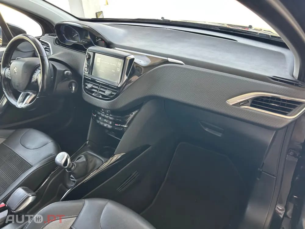Peugeot 2008 BlueHDi FAP 120 STOP & START Allure
