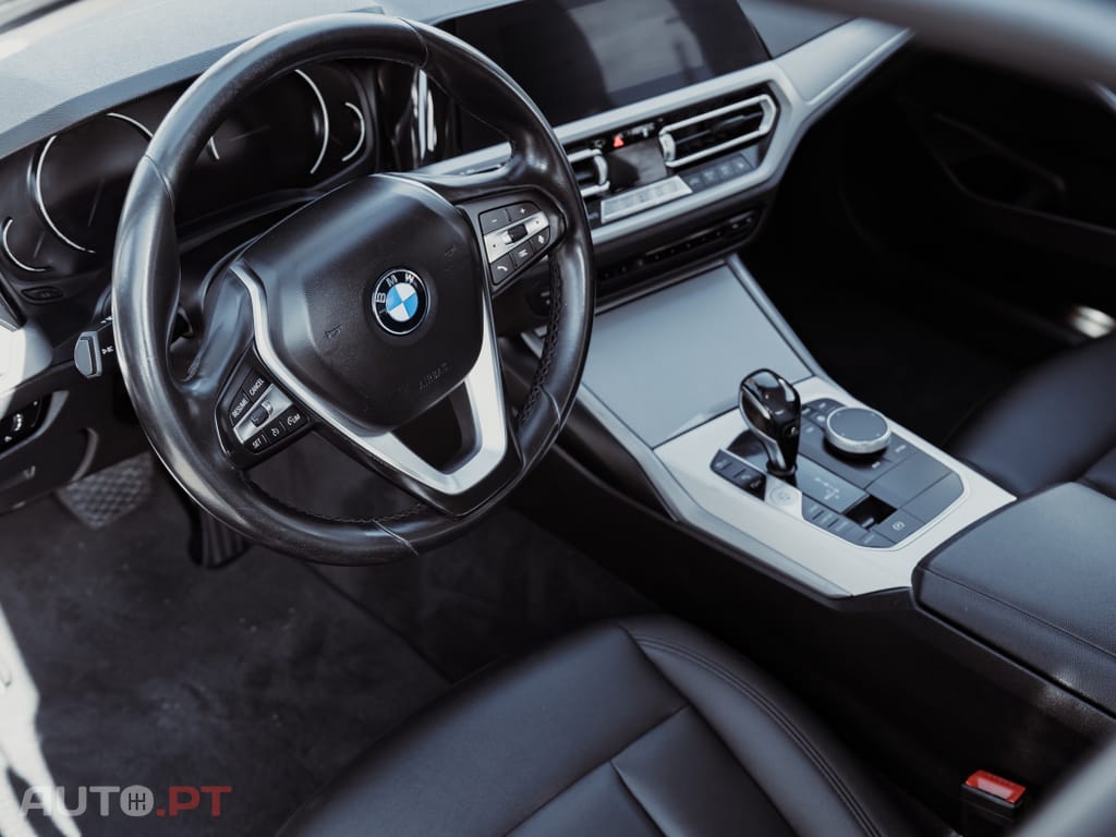 BMW 318 d Line Sport Auto