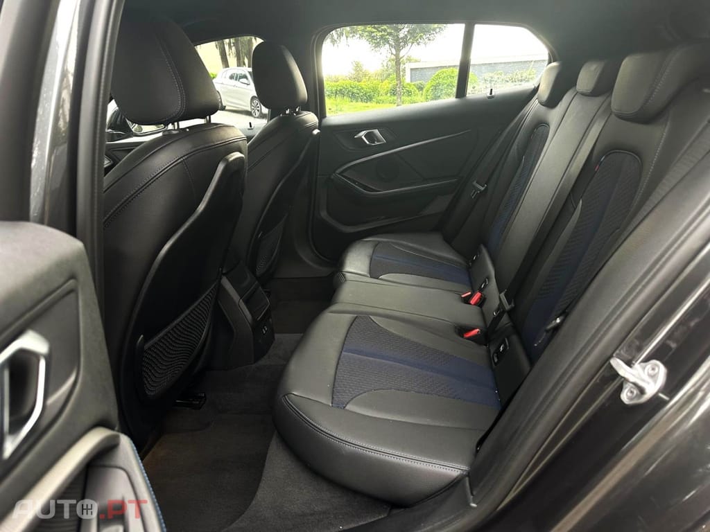BMW 116 d Pack Desportivo M