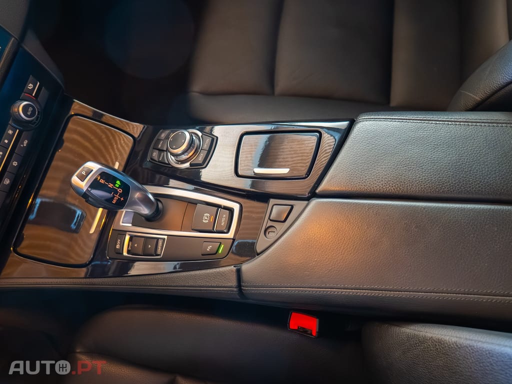 BMW 520 d Exclusive Auto 129g