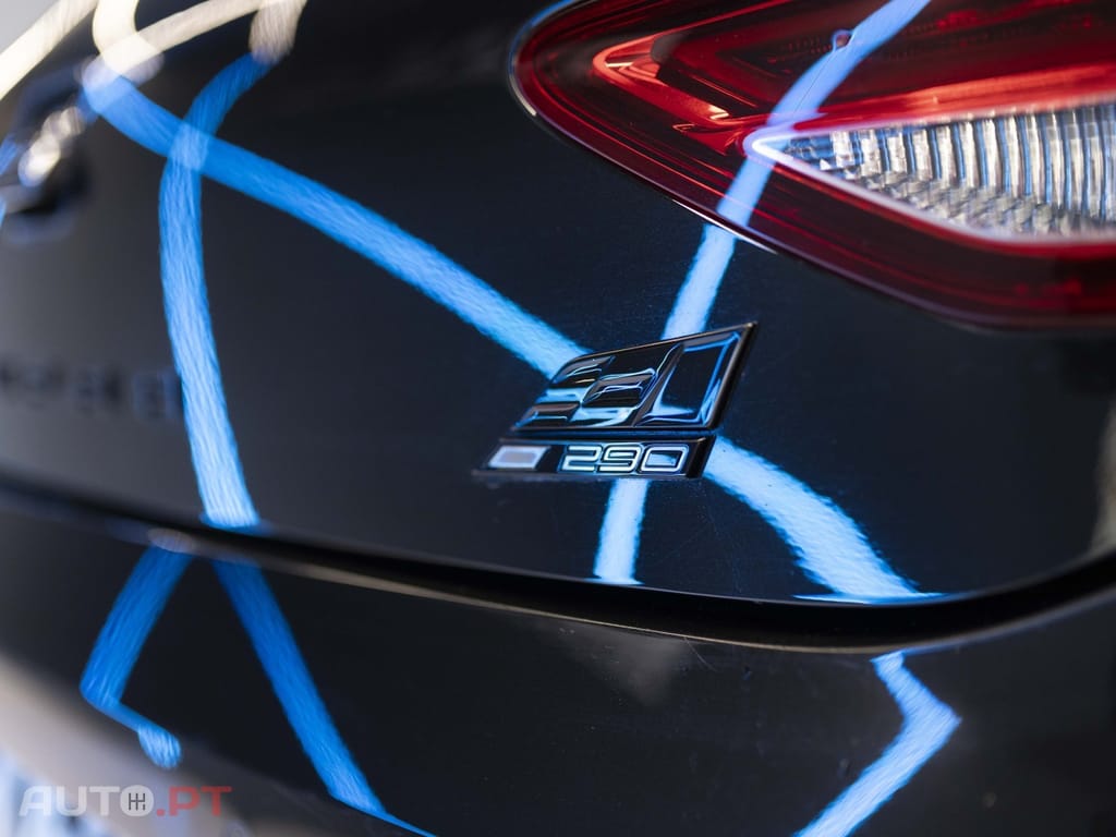 Seat Leon SC 2.0 TSI S&S DSG Cupra 290