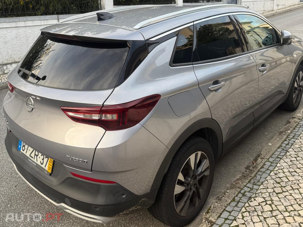 Opel Grandland (X) Innovation 1.5 CDTi (130cv)
