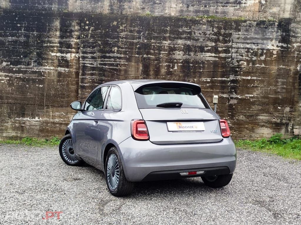 Fiat 500e 42 kWh Icon