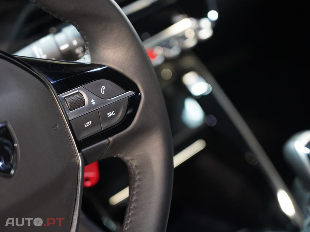 Peugeot 2008 1.2 PureTech Allure