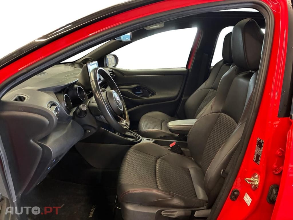 Toyota Yaris 1.5 Hybride Première