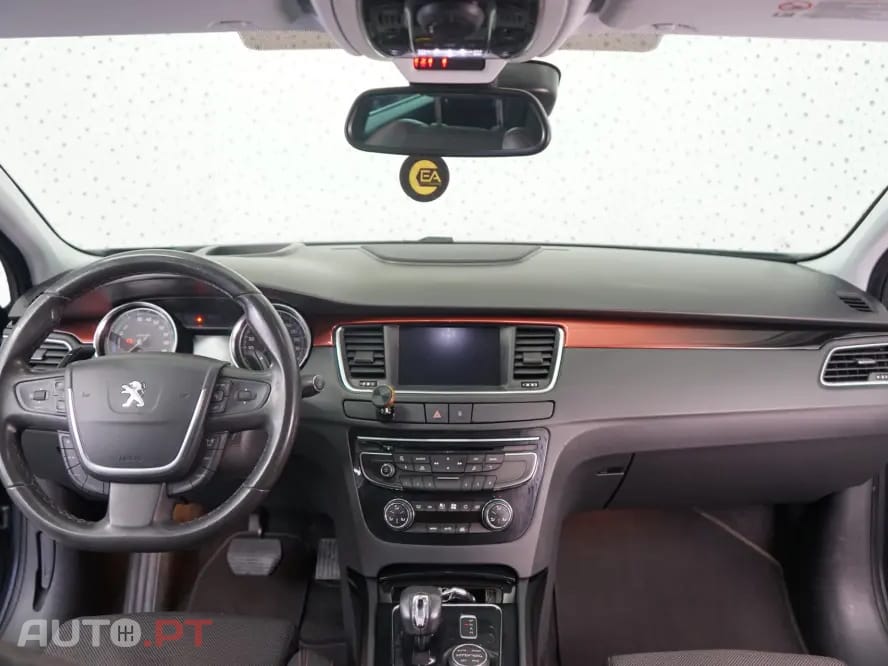 Peugeot 508 RXH 2.0 HDi Hybrid4 2-Tronic