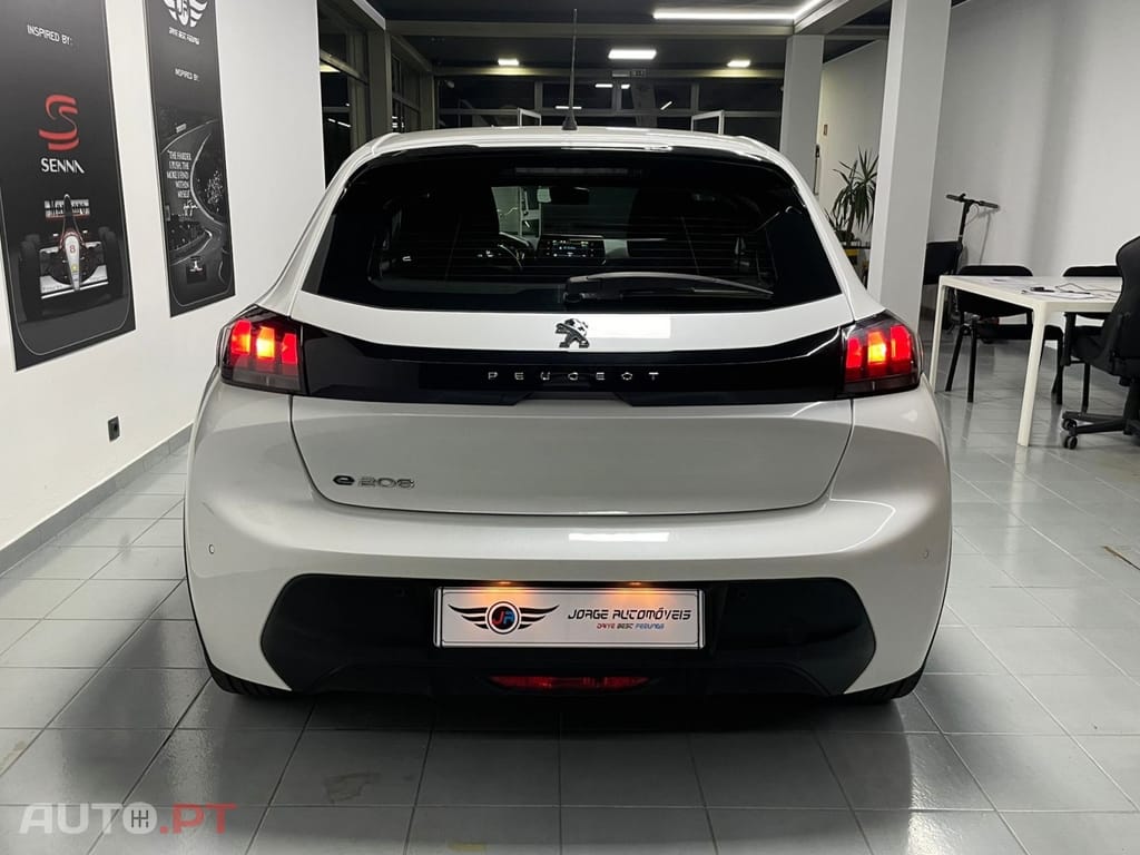 Peugeot E-208 50 kWh Active Pack
