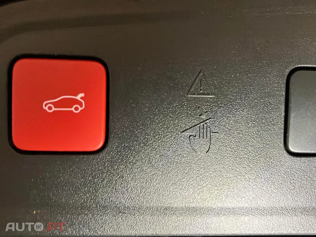 Peugeot 3008 1.6 Hybrid GT Pack e-EAT8