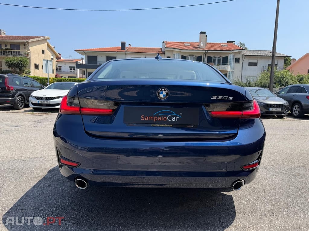 BMW 330 e Line Sport Auto