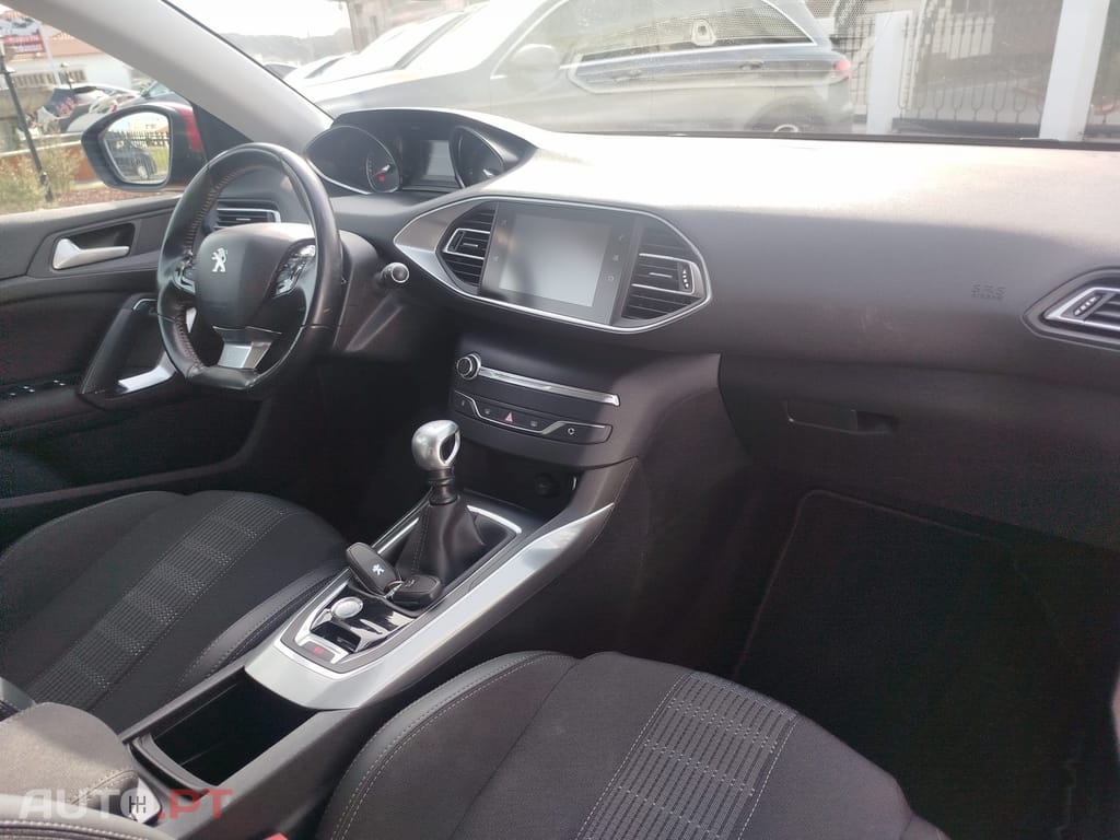 Peugeot 308 1.6 BlueHDi Allure