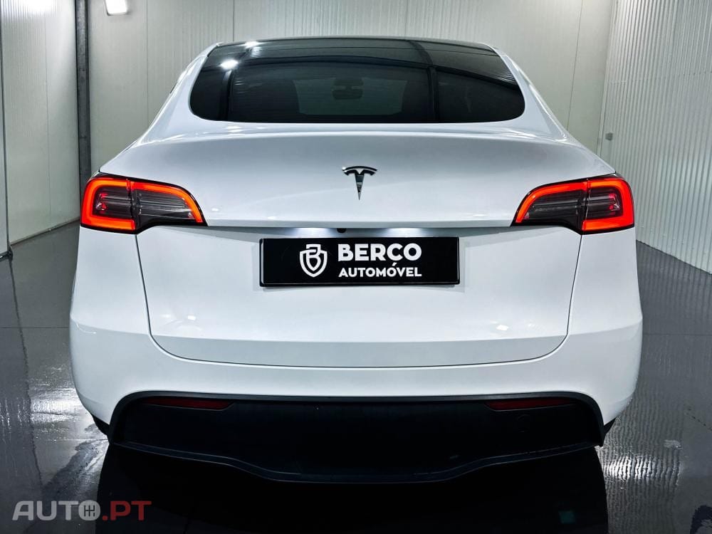 Tesla Model Y Standard