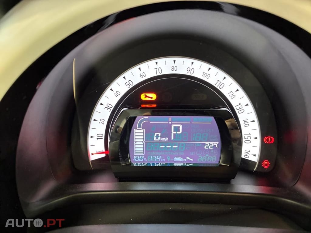 Renault Twingo E-Tech Equilibre