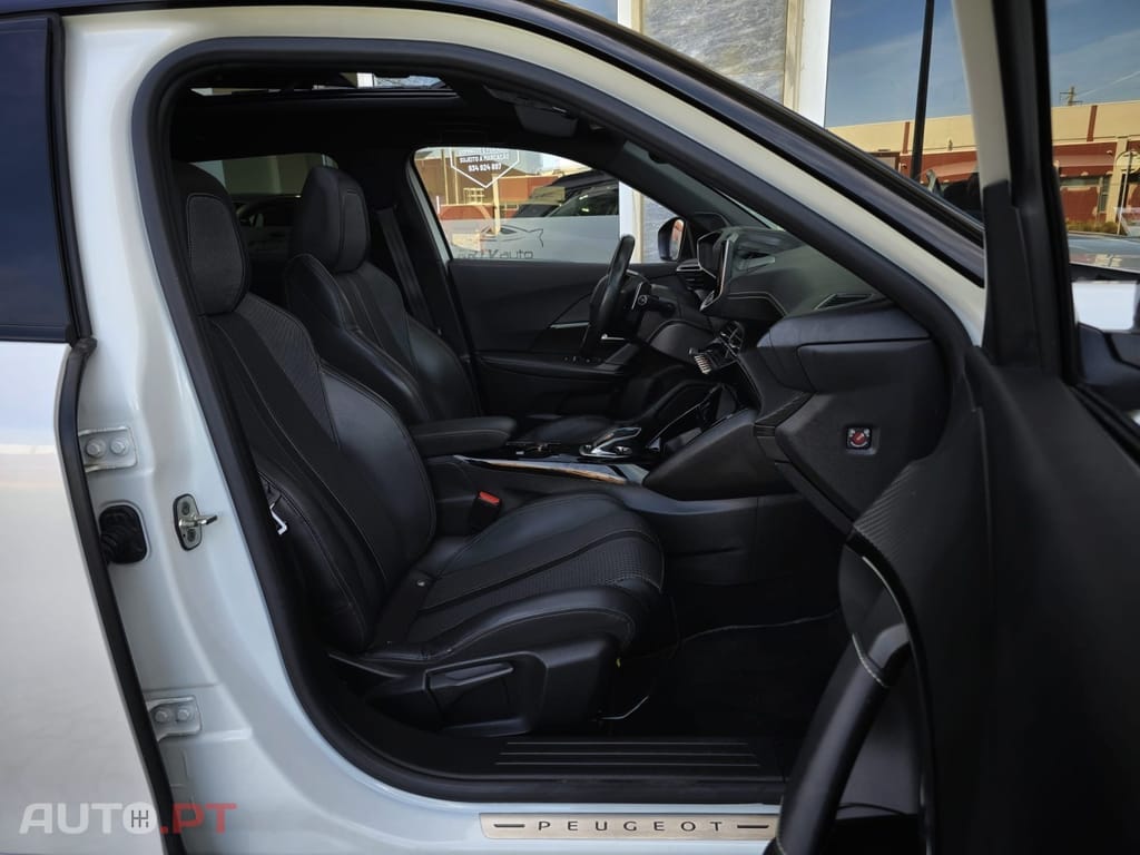 Peugeot 2008 1.2 PureTech GT Line EAT8