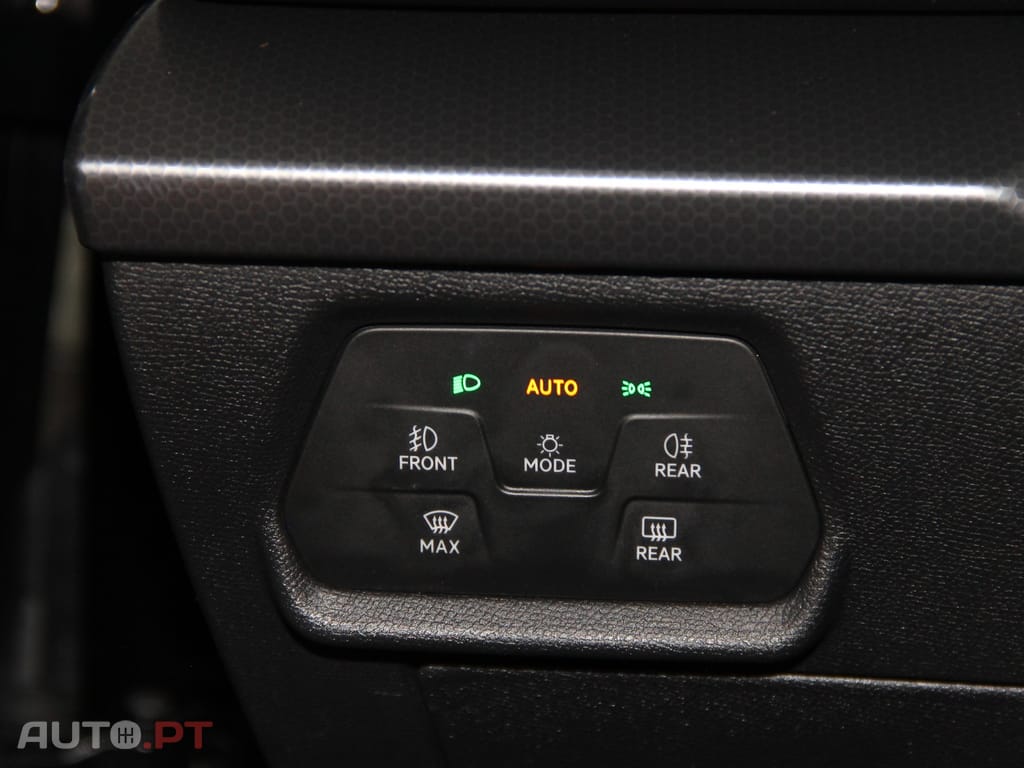 SEAT Leon 2.0 TDI Style — fotografia 15