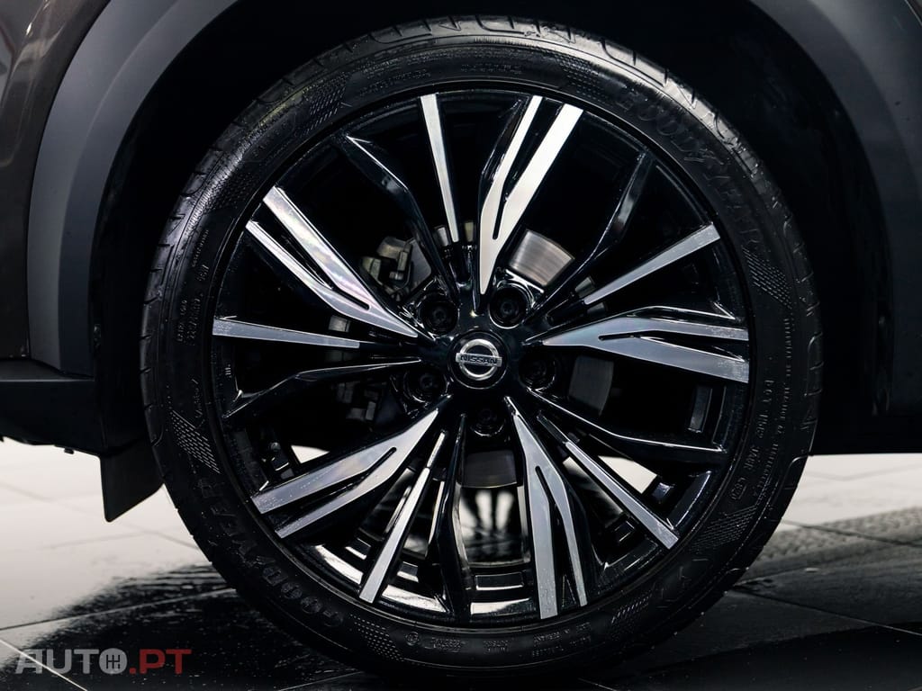 Nissan Juke 1.0 DIG-T N-Design Black DCT