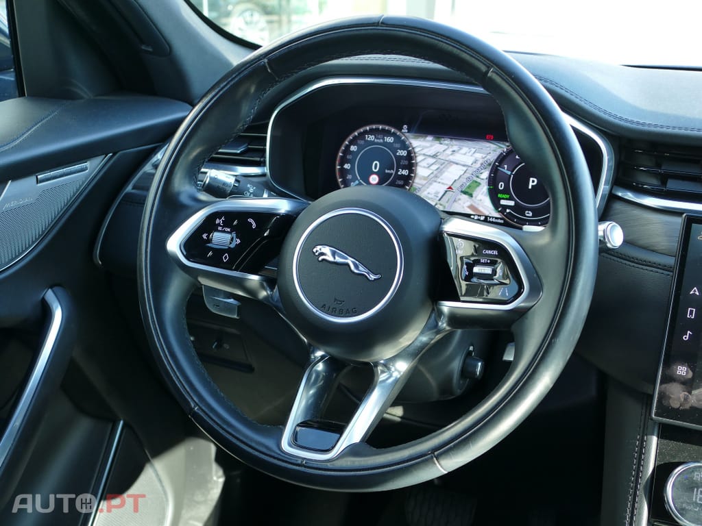 Jaguar F-Pace 2.0 P400e AWD