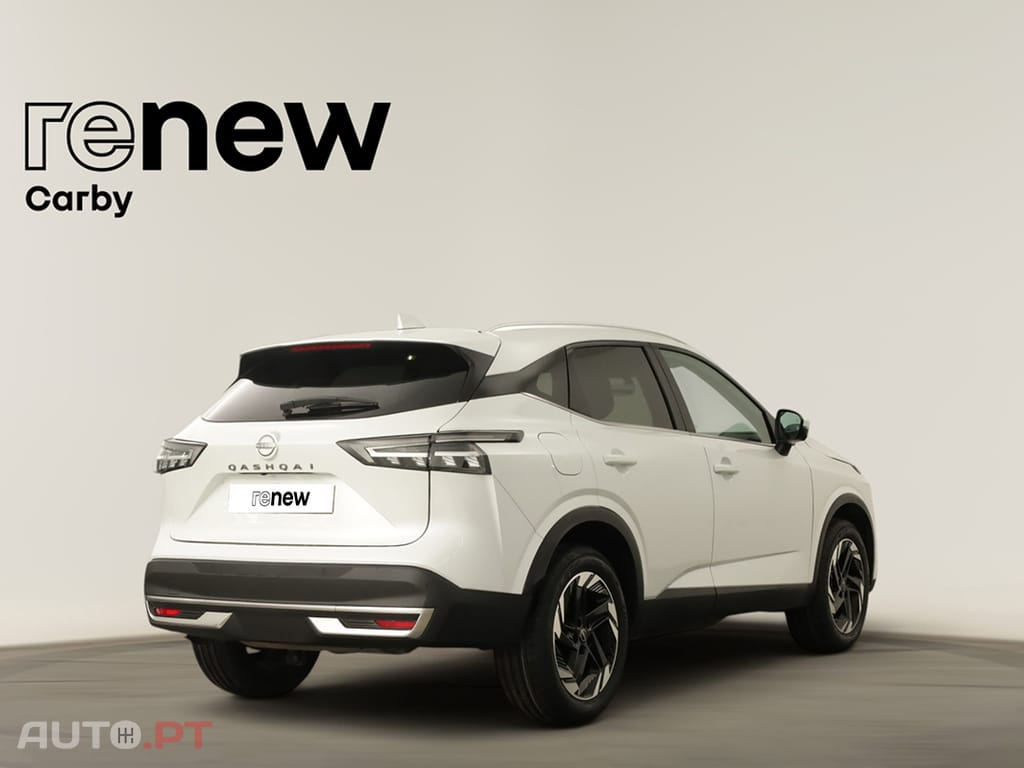 Nissan Qashqai Qashqai 1.3 DIG-T N-Connecta LED Xtronic