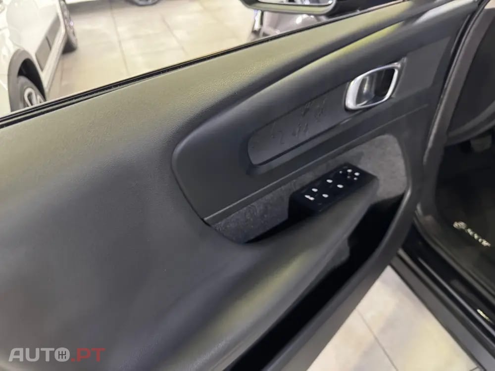 Volvo XC40 1.5 T2 Core Auto