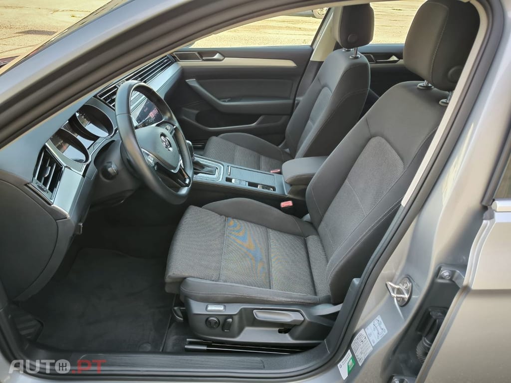 Volkswagen Passat 2.0 TDI Business P.DSG