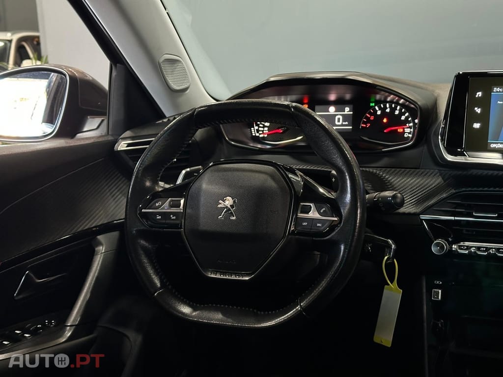 Peugeot 2008 1.2 PureTech Allure Pack EAT8