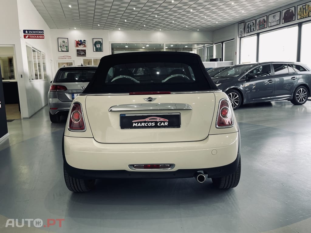 MINI Cabrio Cooper D