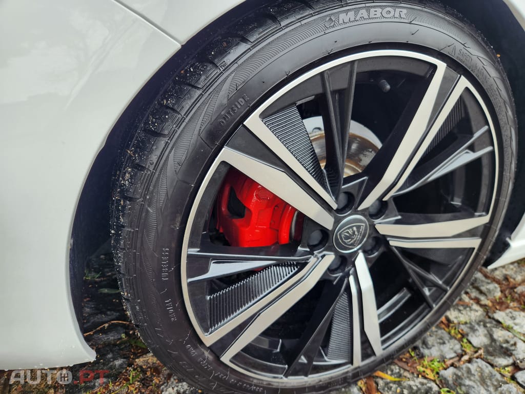 Peugeot 308 1.5 BlueHDi Business Line