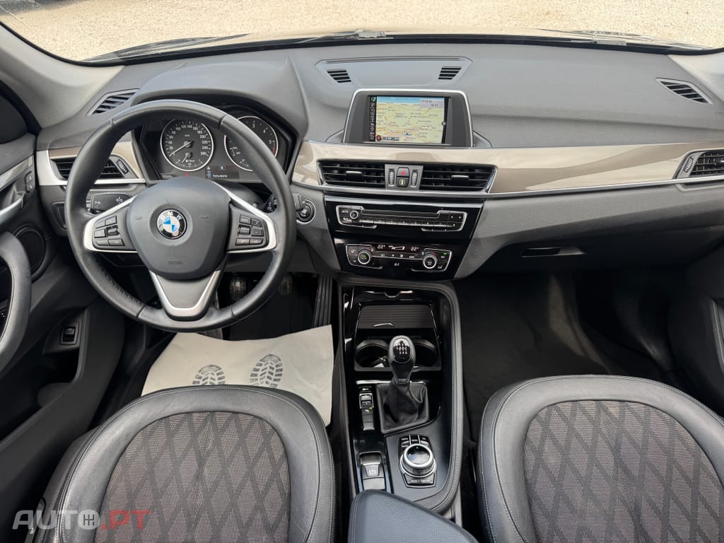 BMW X1 18 d sDrive xLine