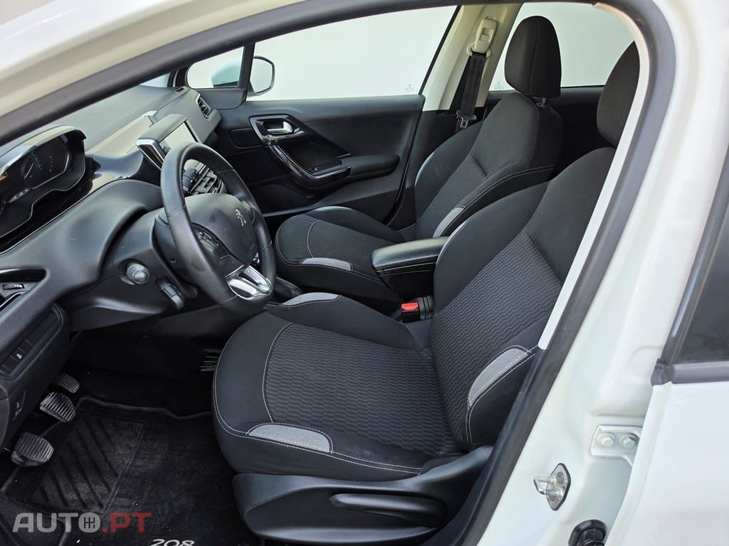 Peugeot 208 1.2 VTi Active