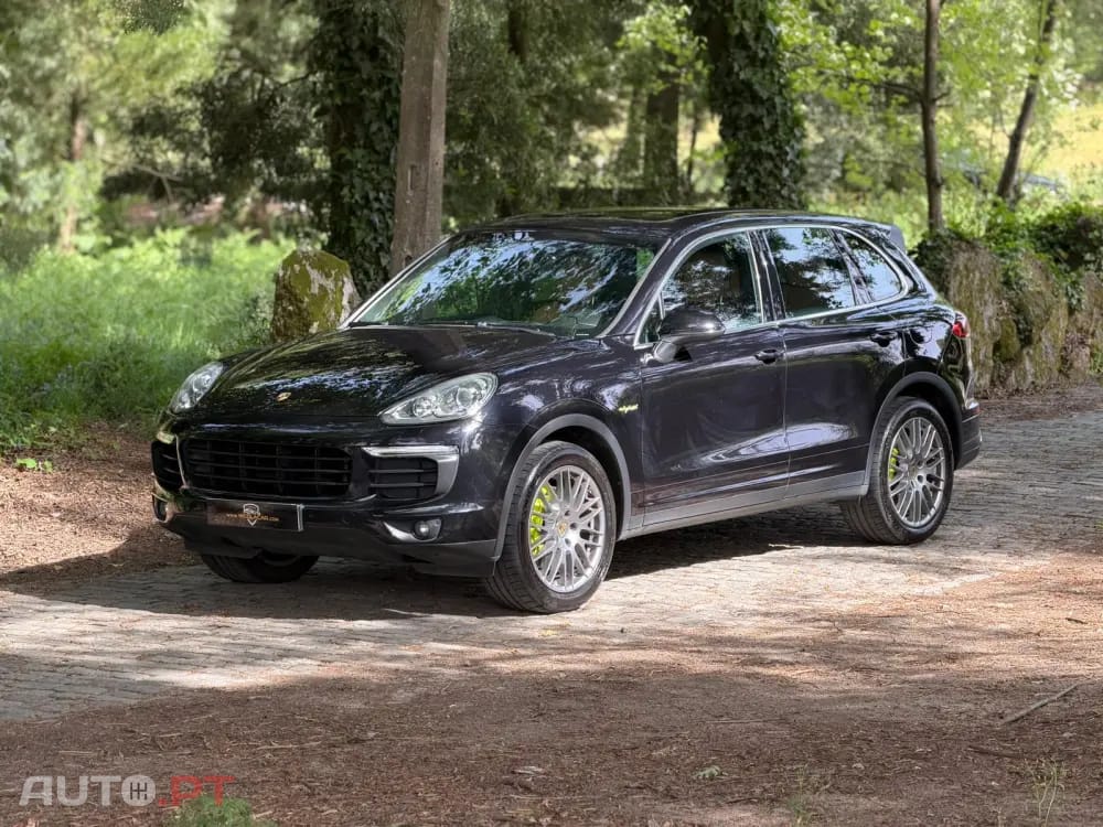 Porsche Cayenne S E-Hybrid Platinum Edition