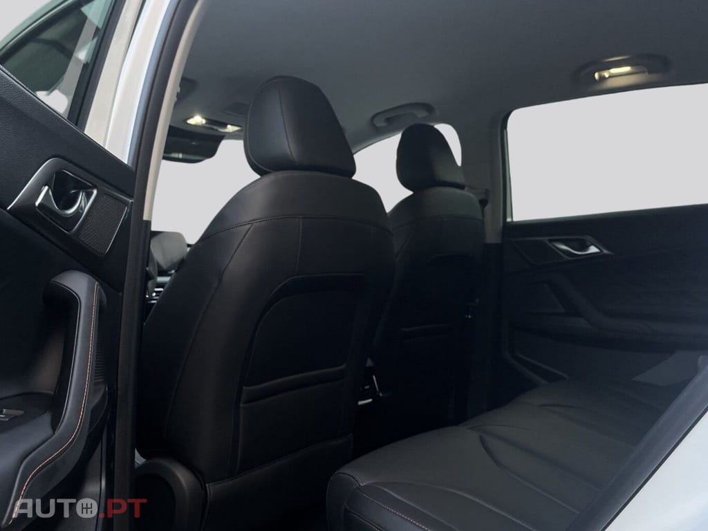 MG EHS I.V.A DEDUTIVEL PHEV LUX MY24 360°
