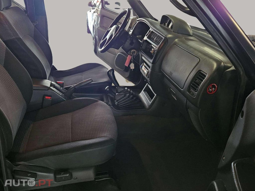 Mitsubishi L200 2.5 TD CD Strakar ABS+AC