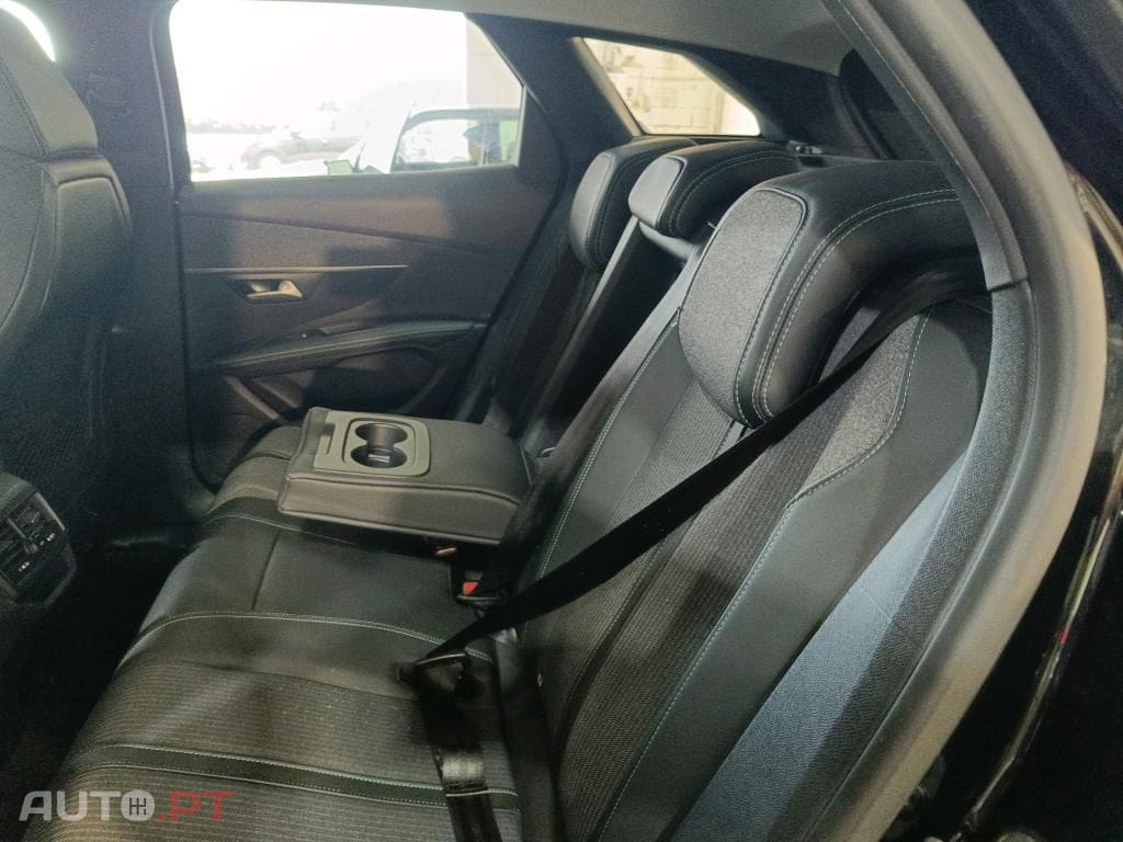 Peugeot 3008 1.6 Hybrid Allure Pack e-EAT8