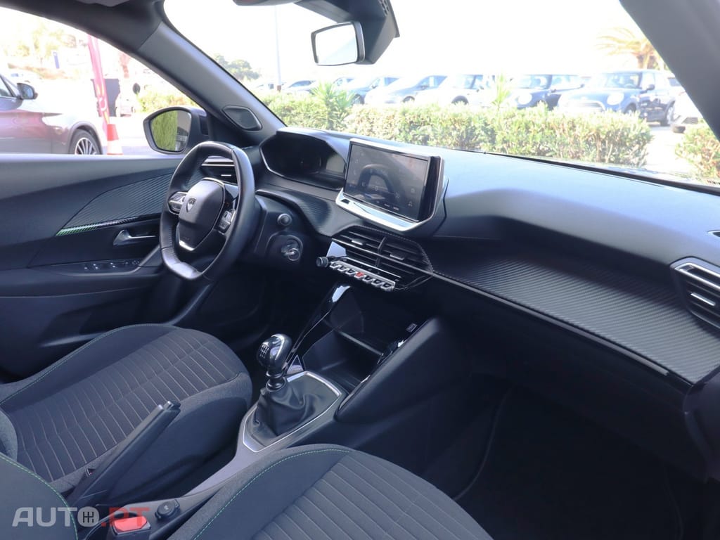 Peugeot 2008 1.2 PureTech Active