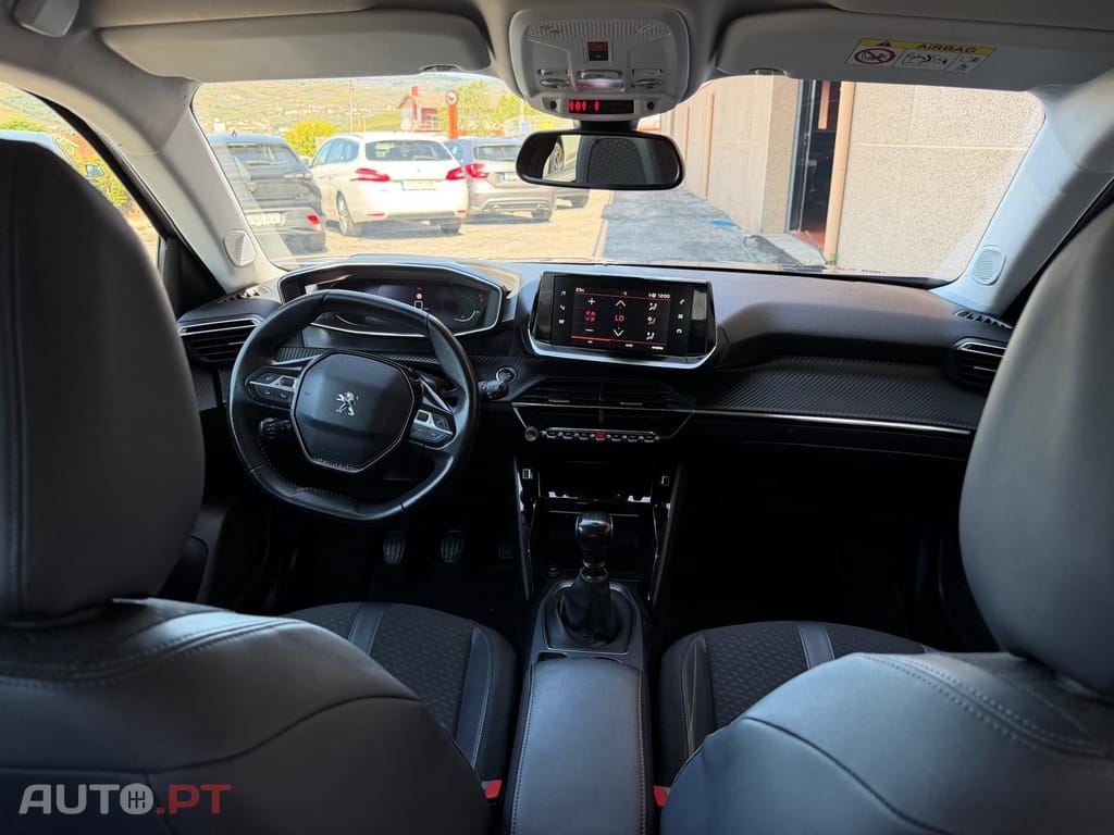 Peugeot 2008 1.2 PureTech Allure Pack
