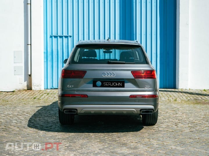 Audi Q7 3.0 TDi quattro Tiptronic 7L