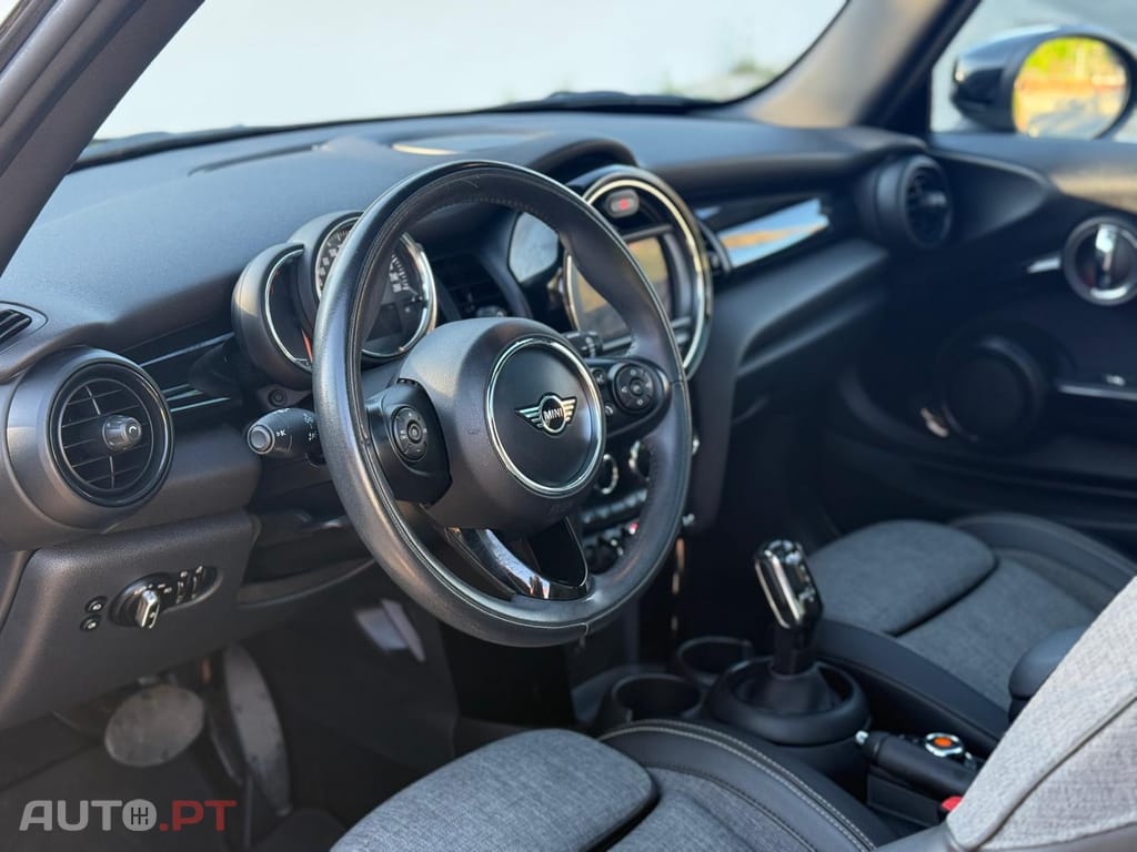 MINI Cooper LCI 3 Cilindros