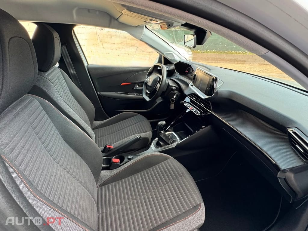 Peugeot 208 1.2 PT ACTIVE 5P