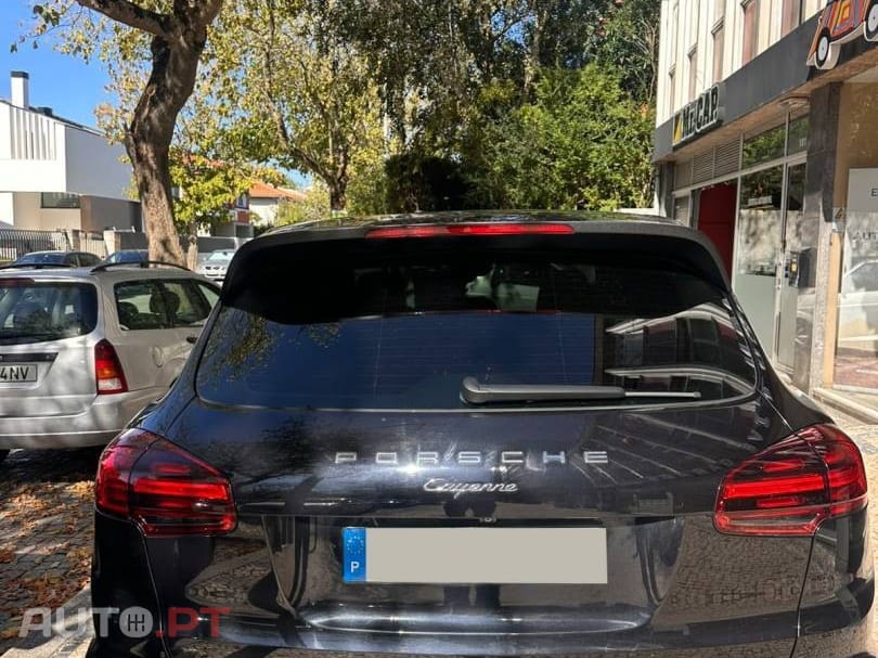 Porsche Cayenne Platinum Edition