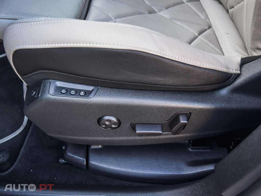 DS DS7 Crossback E-Tense 4x4 Rivoli 300cv