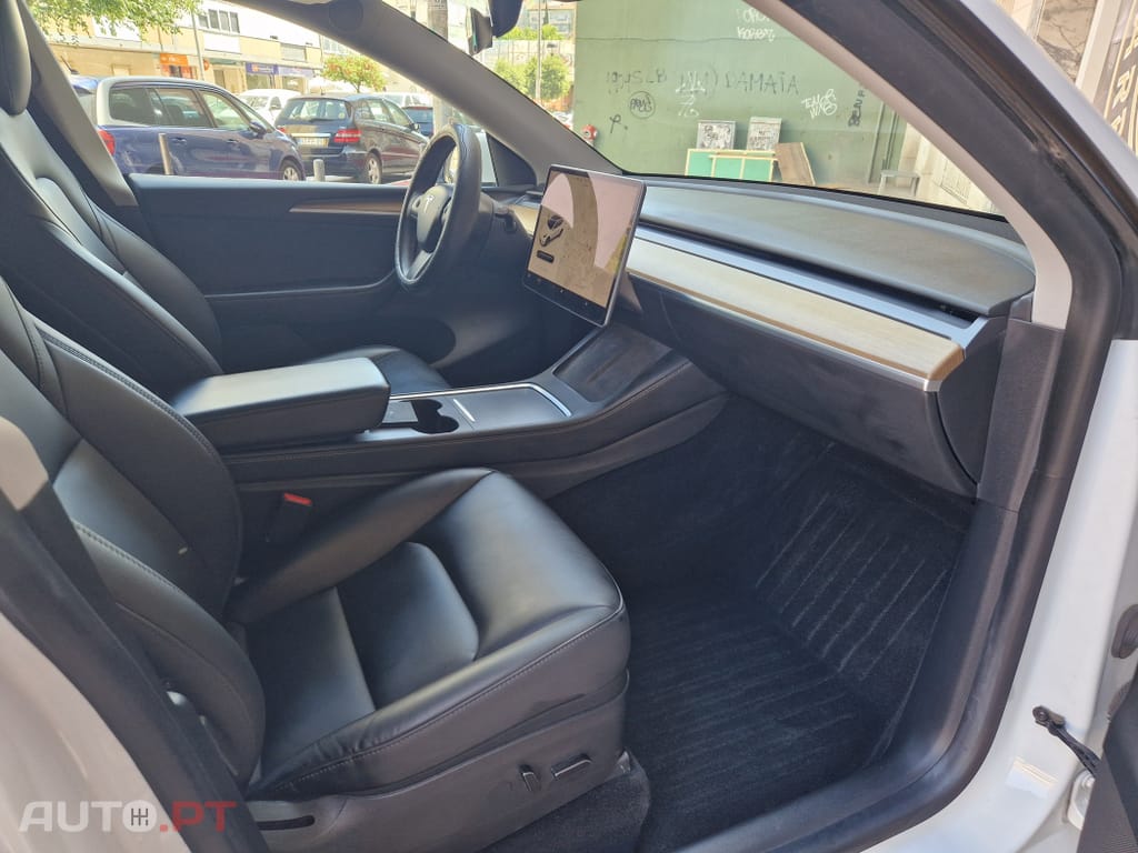 Tesla Model Y Long Range Tração Integral