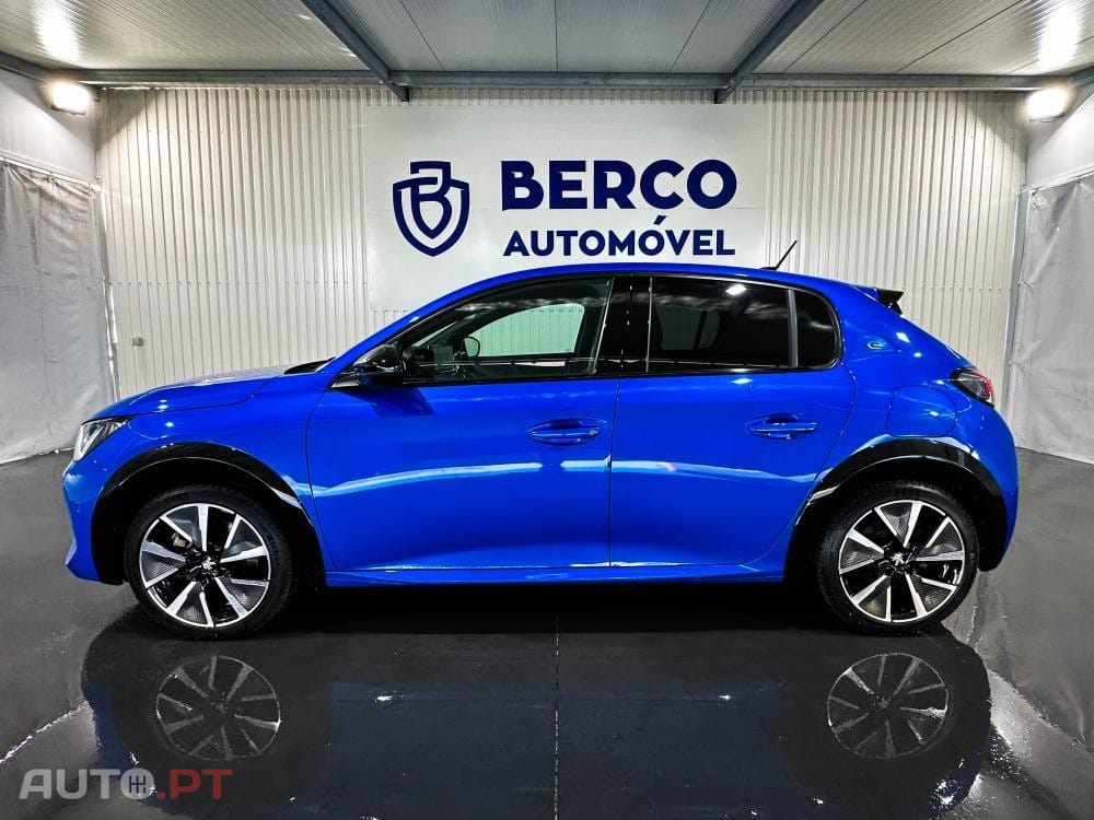 Peugeot E-208 50 kWh GT Pack