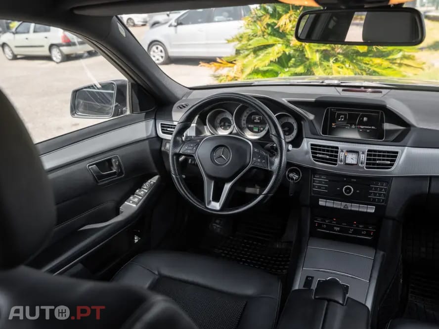 Mercedes-Benz E 300 Bluetec Hybrid Avantgarde