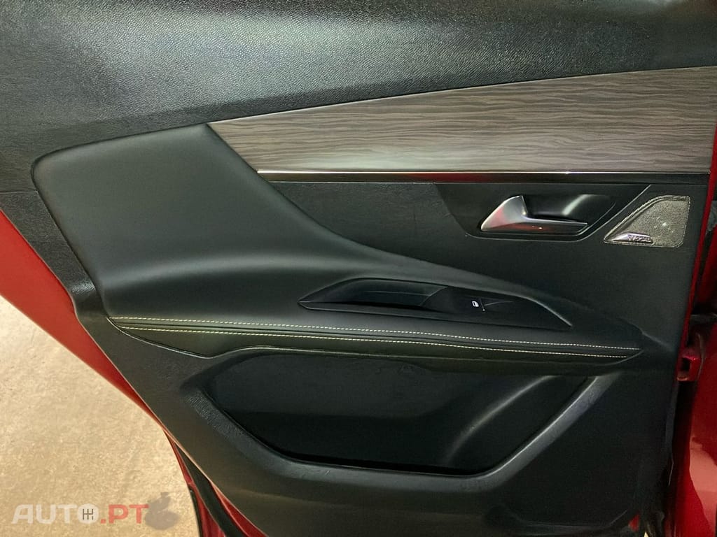 Peugeot 3008 1.6 Hybrid GT e-EAT8