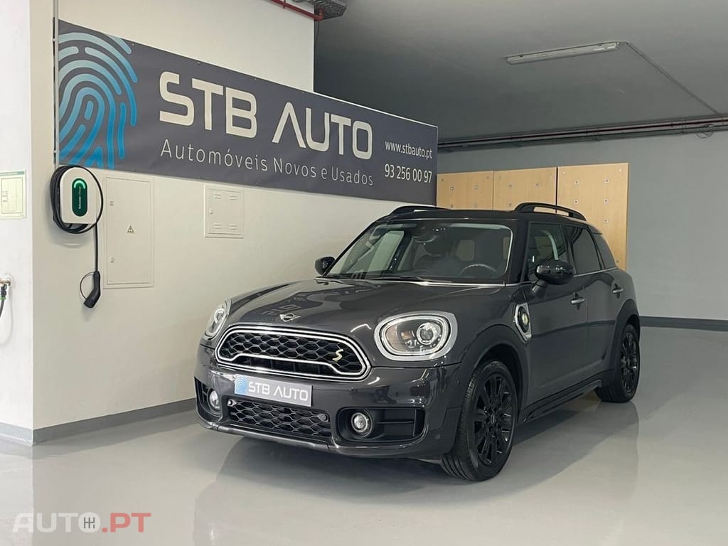MINI Countryman Cooper S E ALL4 Auto